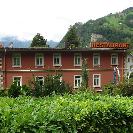 Hotel Eden Sisikon ภายนอก รูปภาพ
